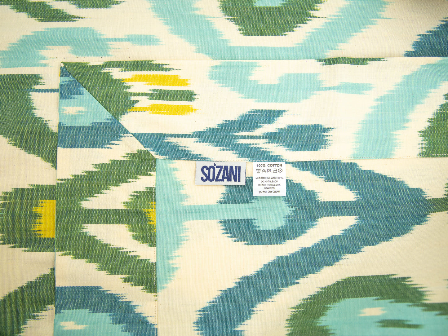 Nappe IKAT - Vert, beige et bleu