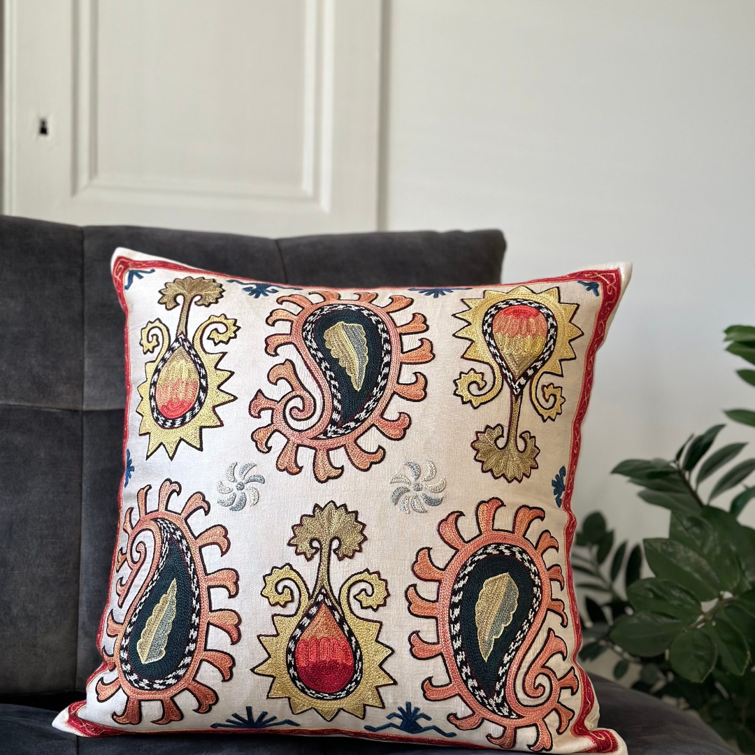 Housse de coussin carrée Suzani - Extase