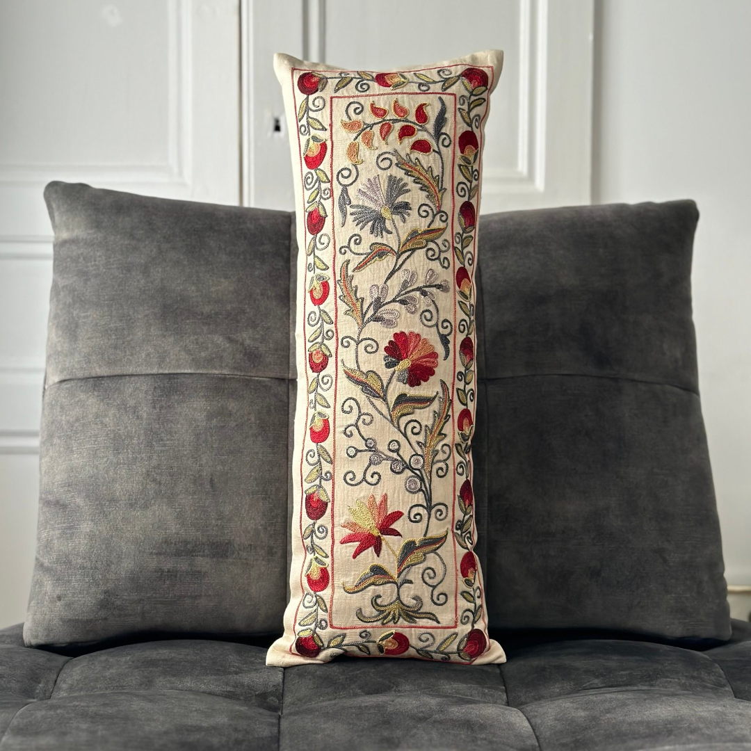 Housse de coussin rectangulaire Suzani - Boustan - parterre