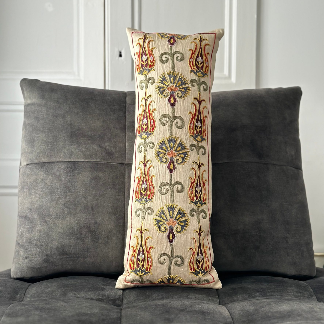 Housse de coussin rectangulaire Suzani - Lola gul - tulipe