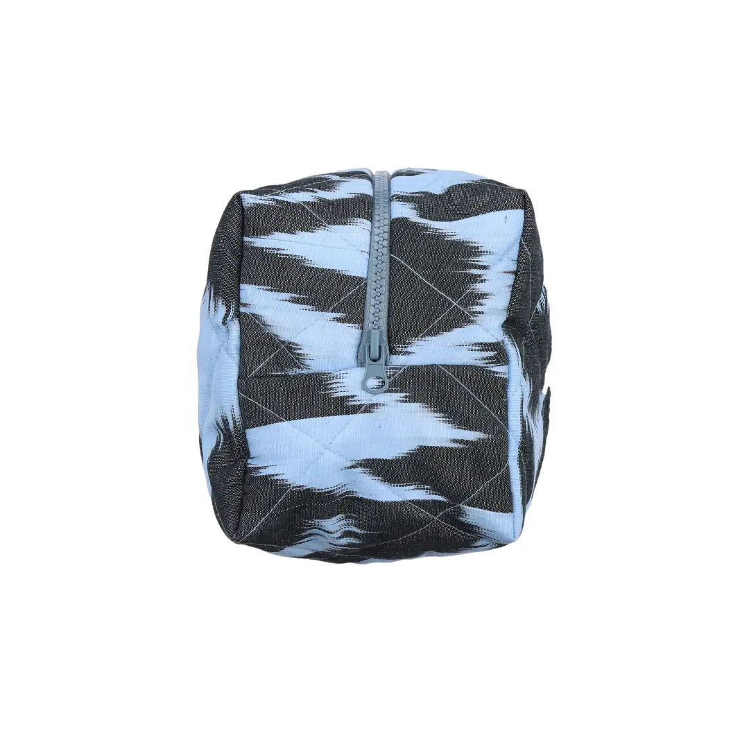 Grande trousse IKAT matelassée - Noire et bleu clair