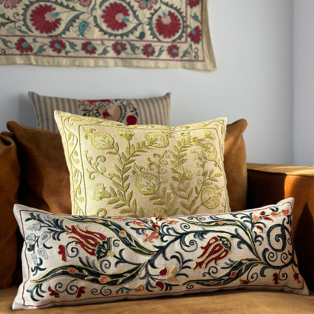 Housse de coussin rectangulaire Suzani - Noziklik - douceur